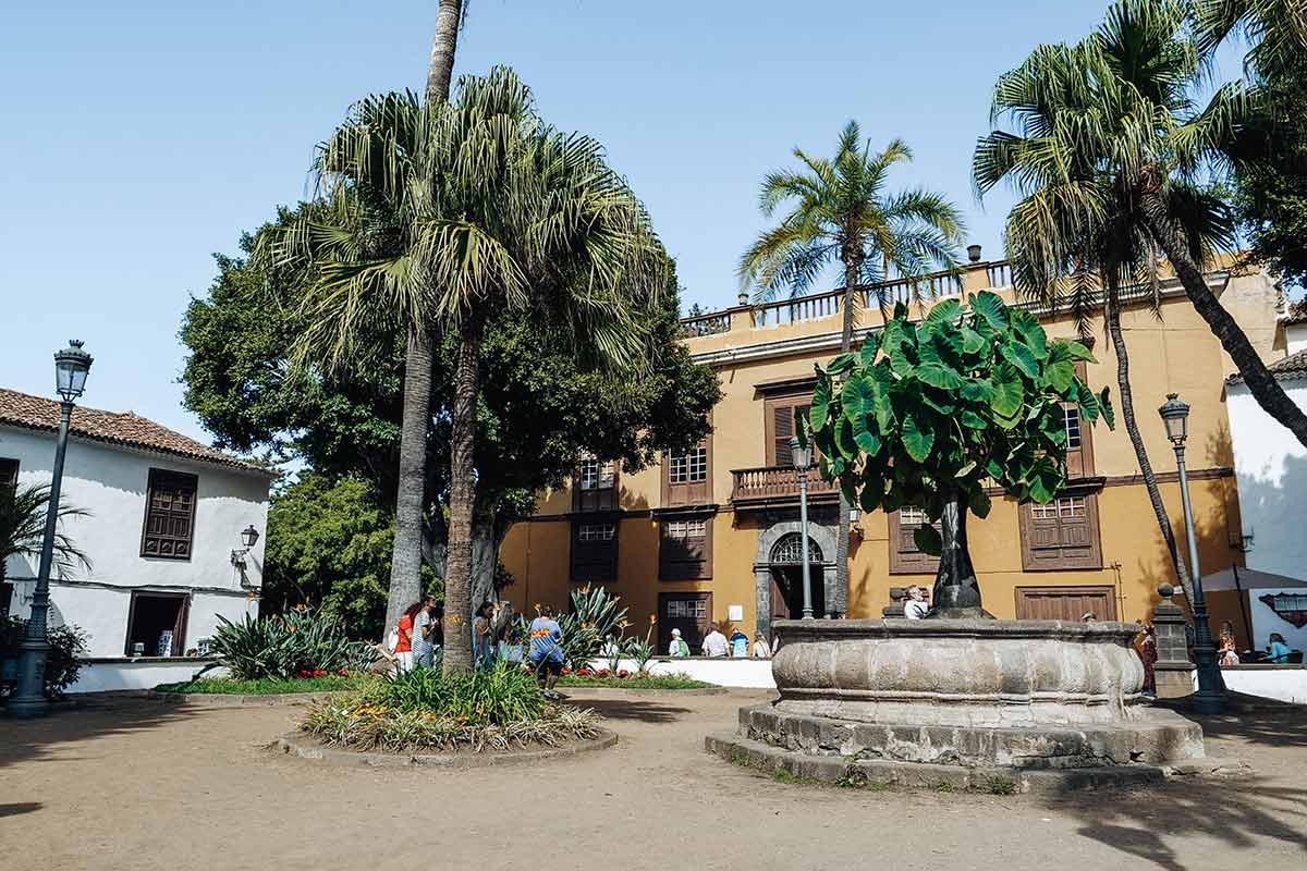 Plaza de la Pila Icod de los vinos