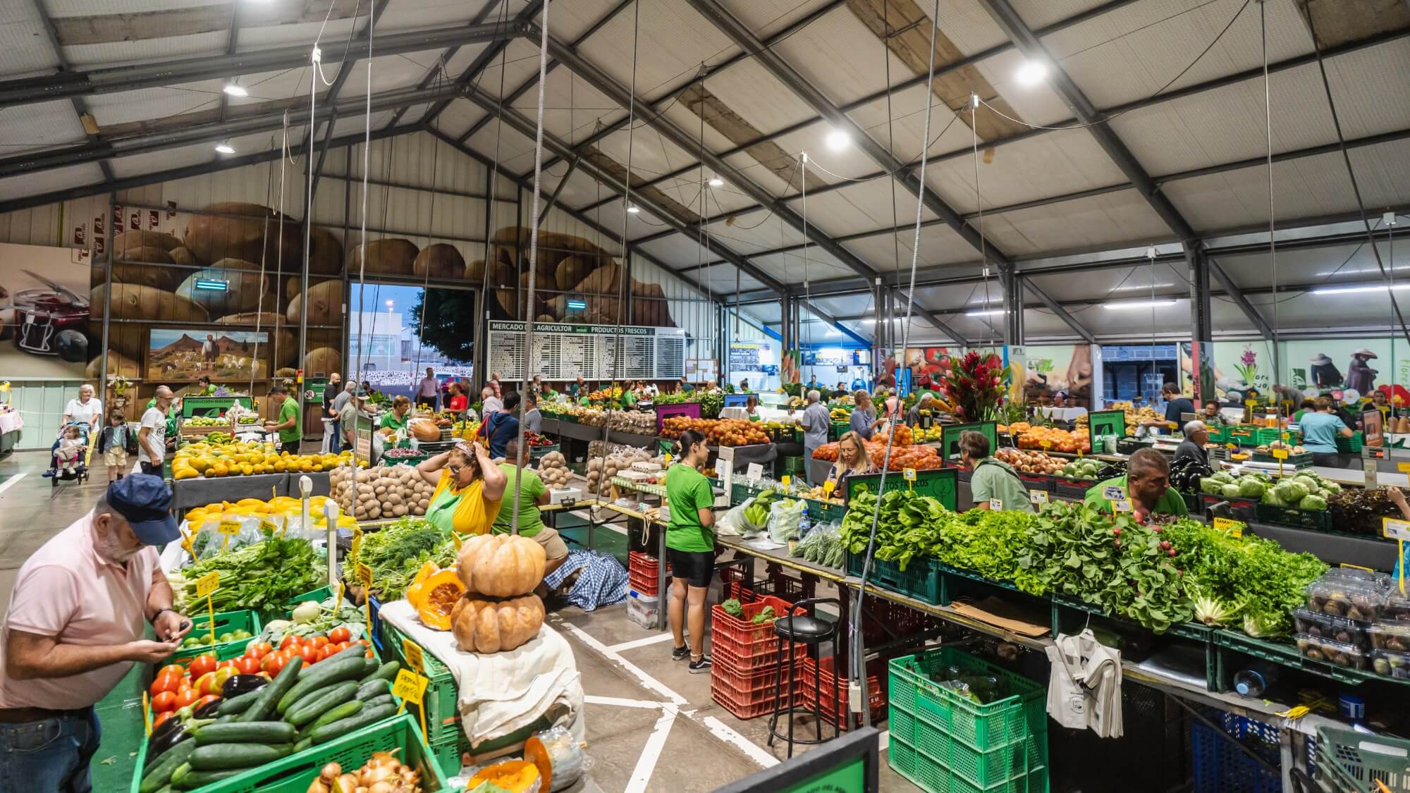 market in Las Chafiras